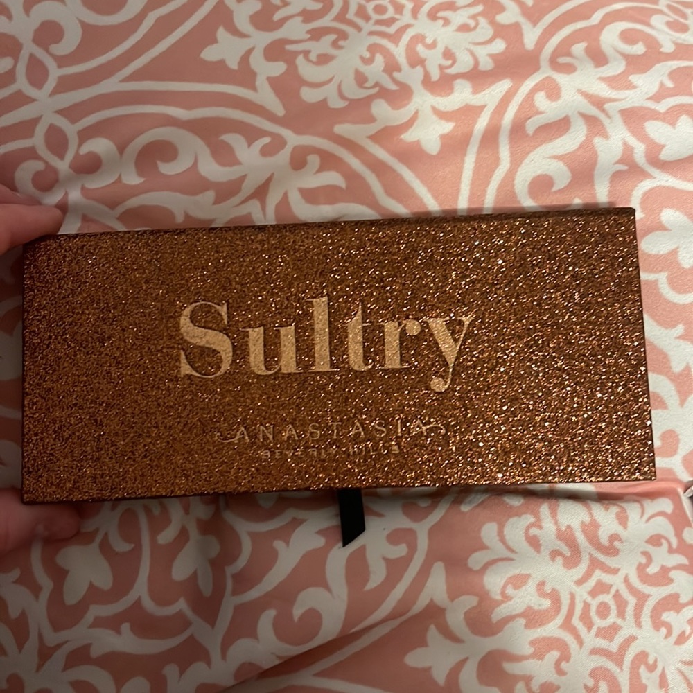 Makeup pallets some never used and some have been used a few times sold together